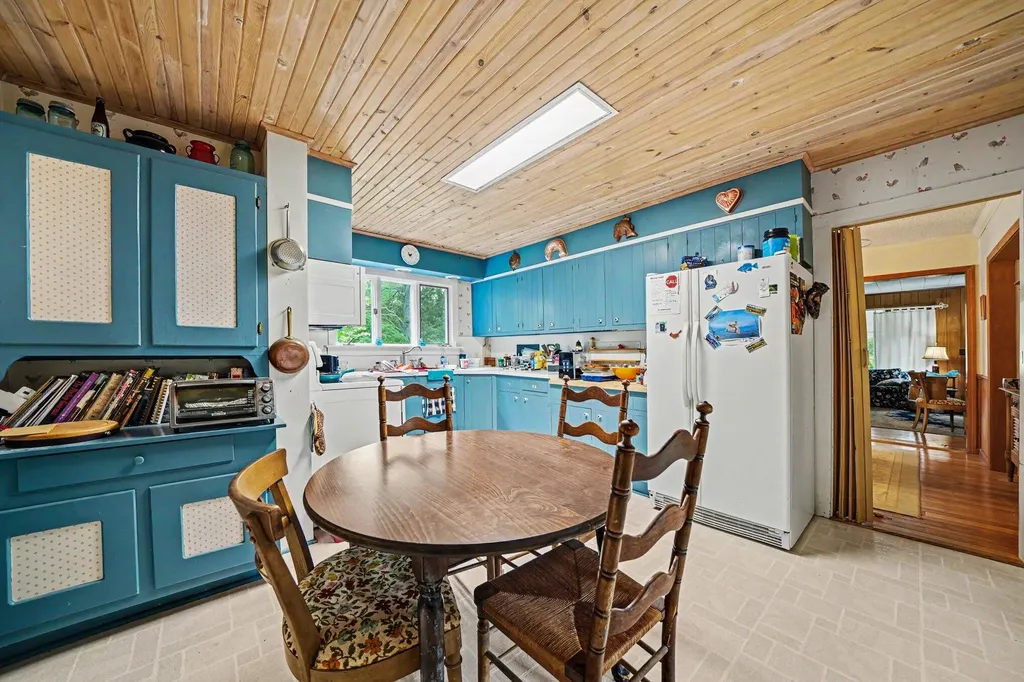 5497 Wilson Street Coloma Charter Township MI 49038
