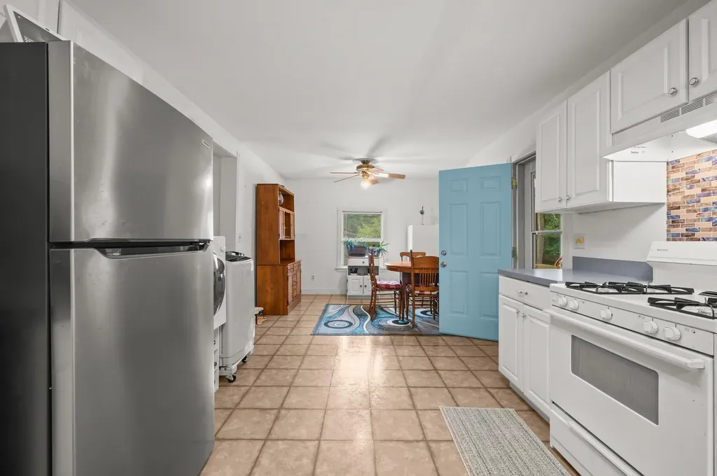 52653 Lakeview Drive Wayne Township MI 49047
