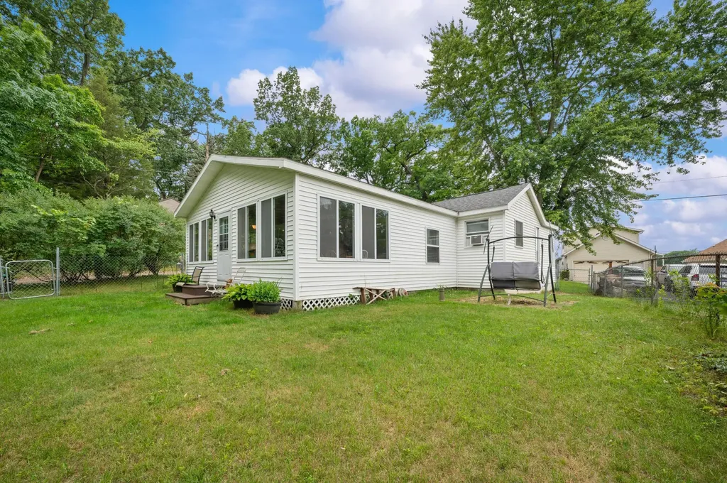 52653 Lakeview Drive Wayne Township MI 49047