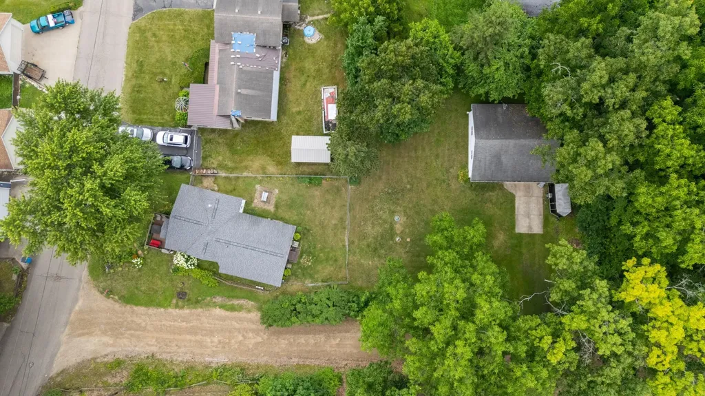 52653 Lakeview Drive Wayne Township MI 49047