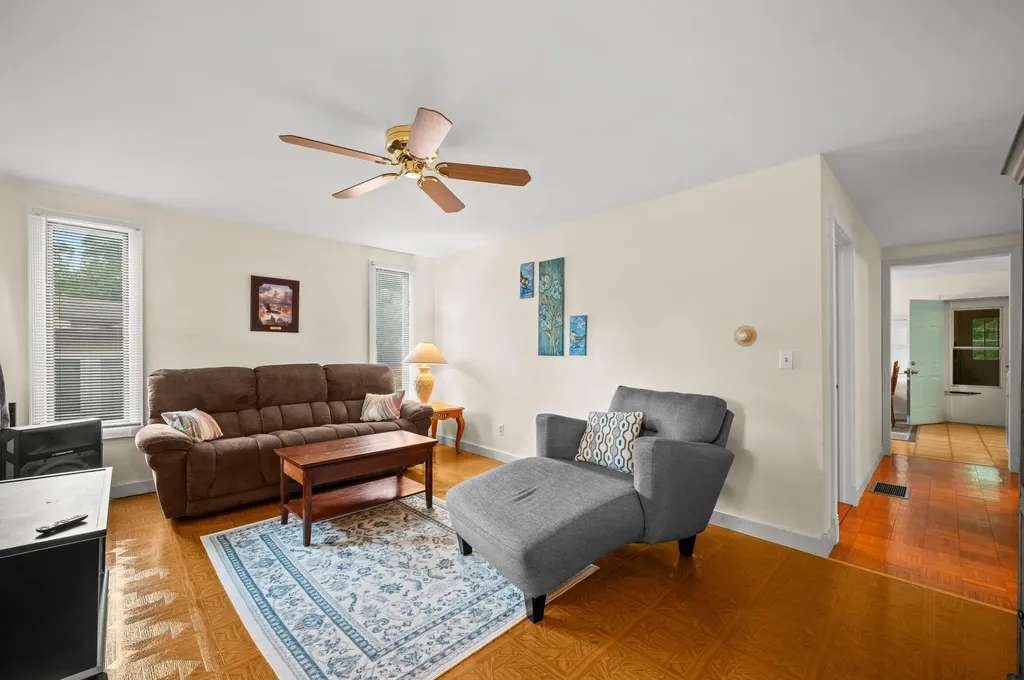 52653 Lakeview Drive Wayne Township MI 49047