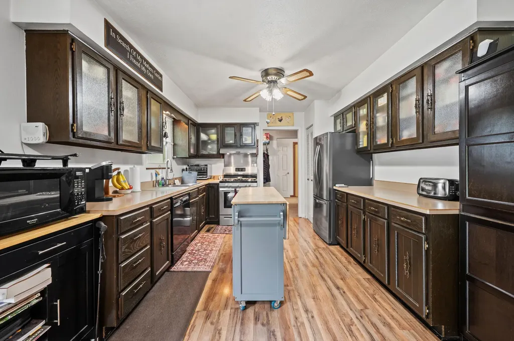 1292 Eddie Drive Howard Township MI 49120