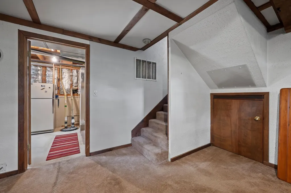 1292 Eddie Drive Howard Township MI 49120