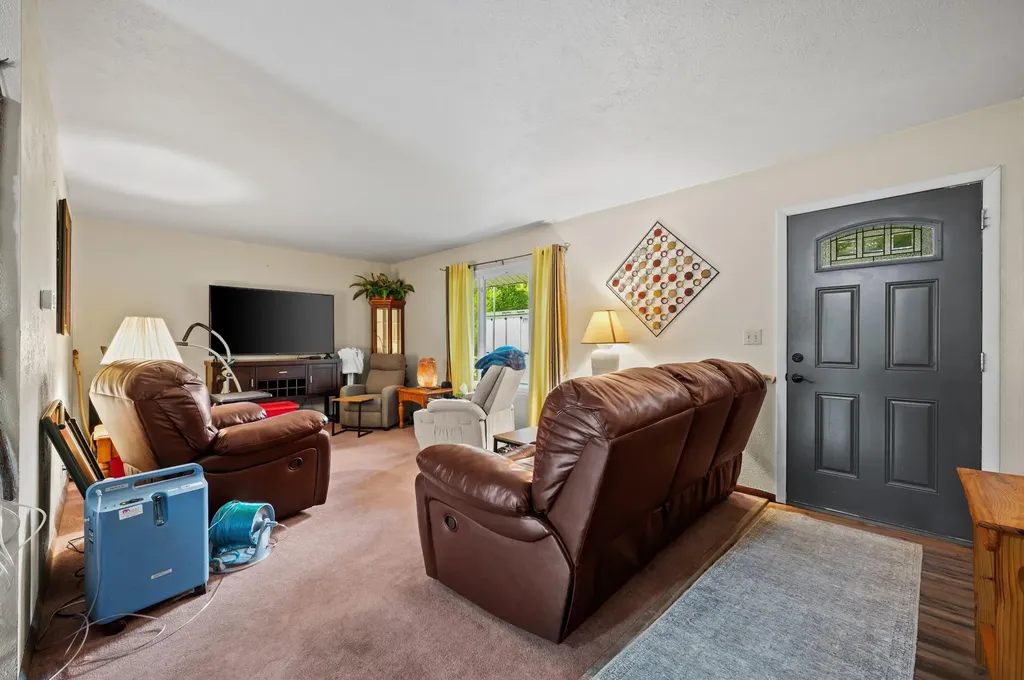 1292 Eddie Drive Howard Township MI 49120
