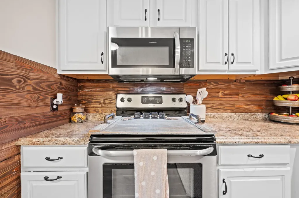 1523 Balmoral Lane Niles Township MI 49120