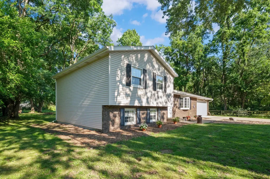 1523 Balmoral Lane Niles Township MI 49120