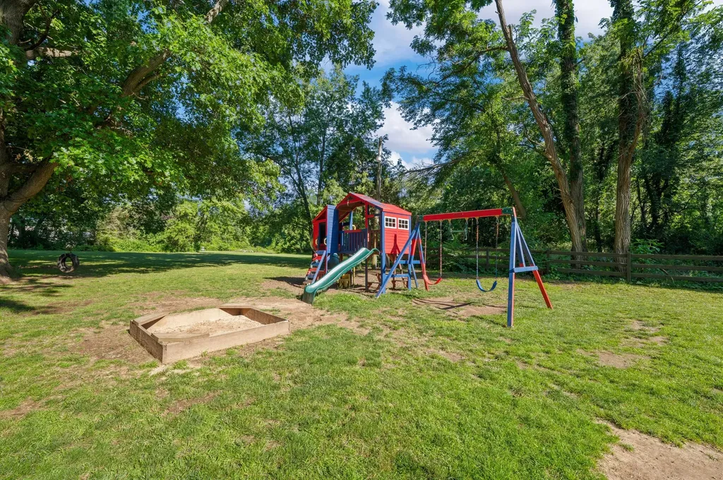 1523 Balmoral Lane Niles Township MI 49120