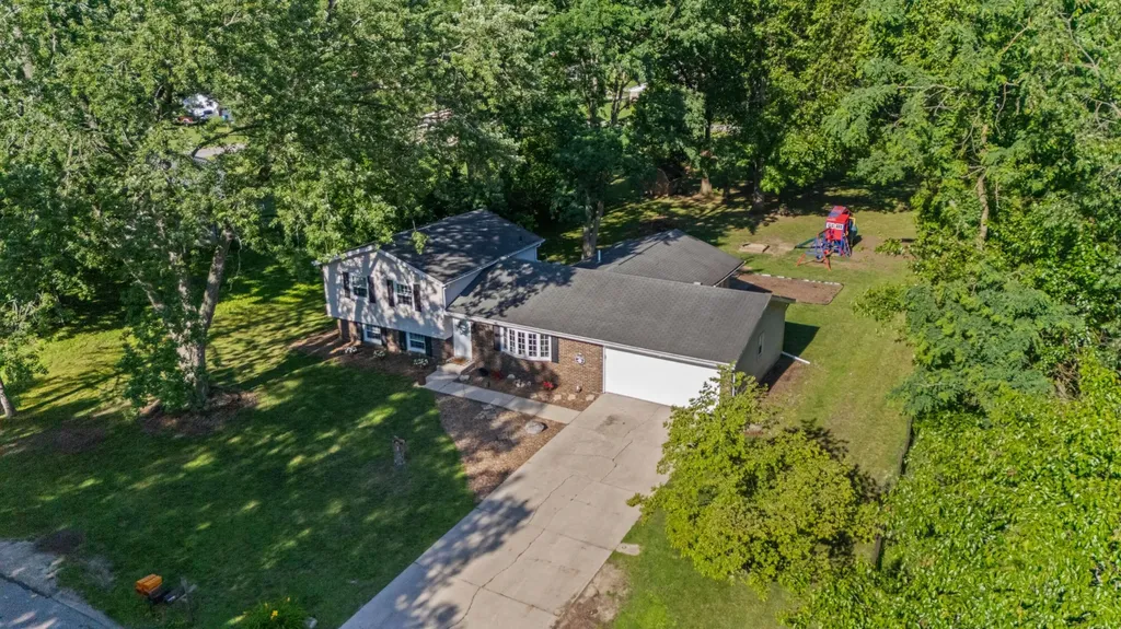 1523 Balmoral Lane Niles Township MI 49120