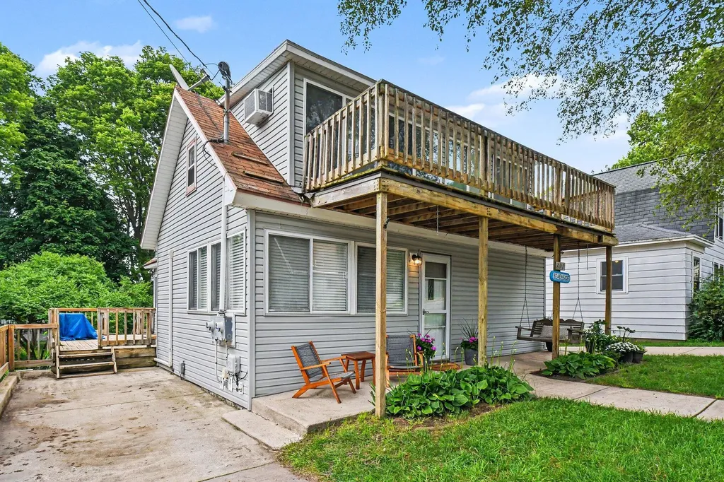 307 Park Street St. Joseph City MI 49085