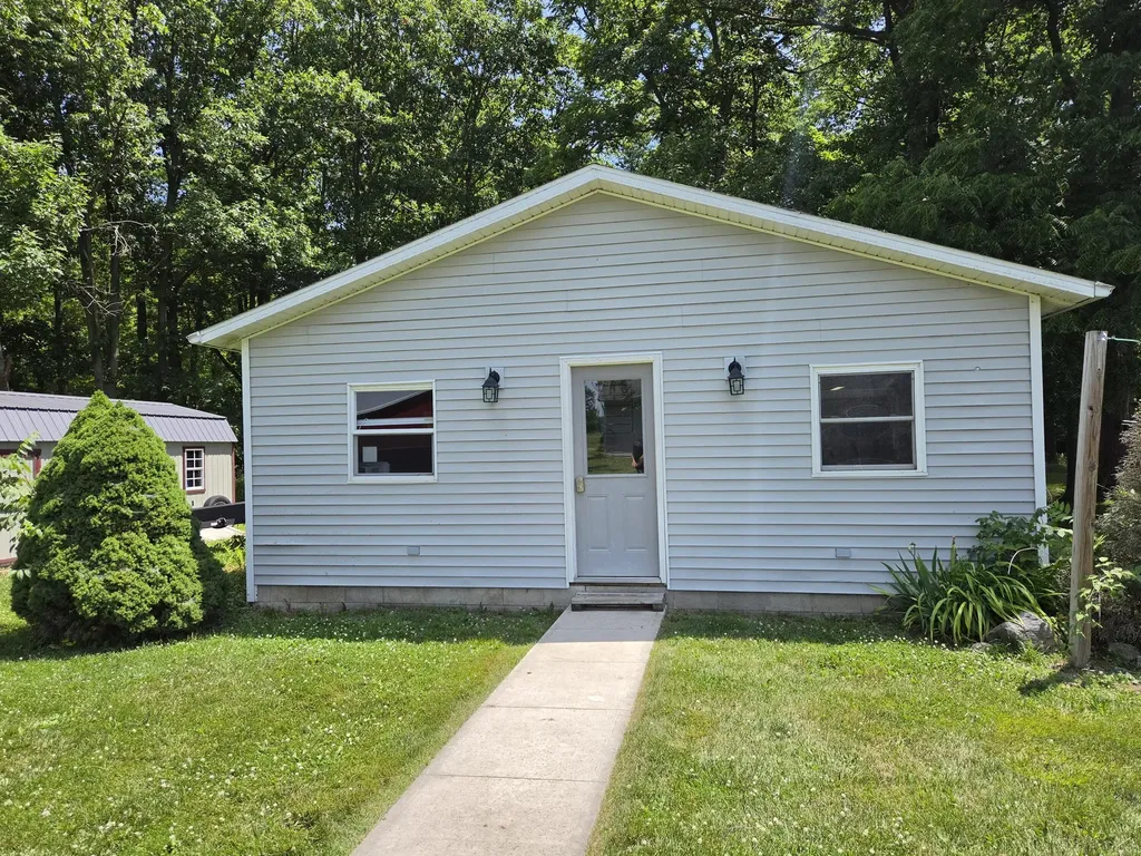 14667 S Tripp Road Amboy Township MI 49232