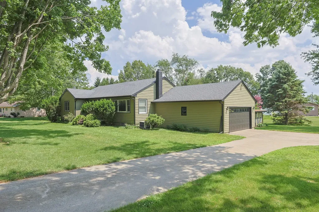 27201 Stuart Street Edwardsburg Village MI 49112