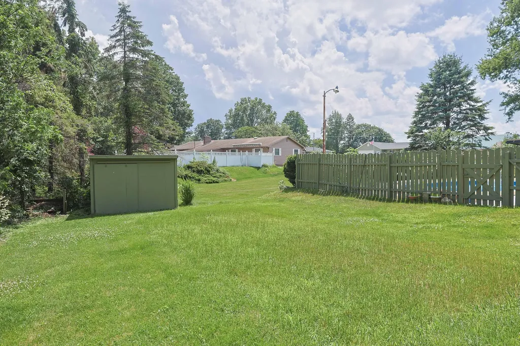 27201 Stuart Street Edwardsburg Village MI 49112