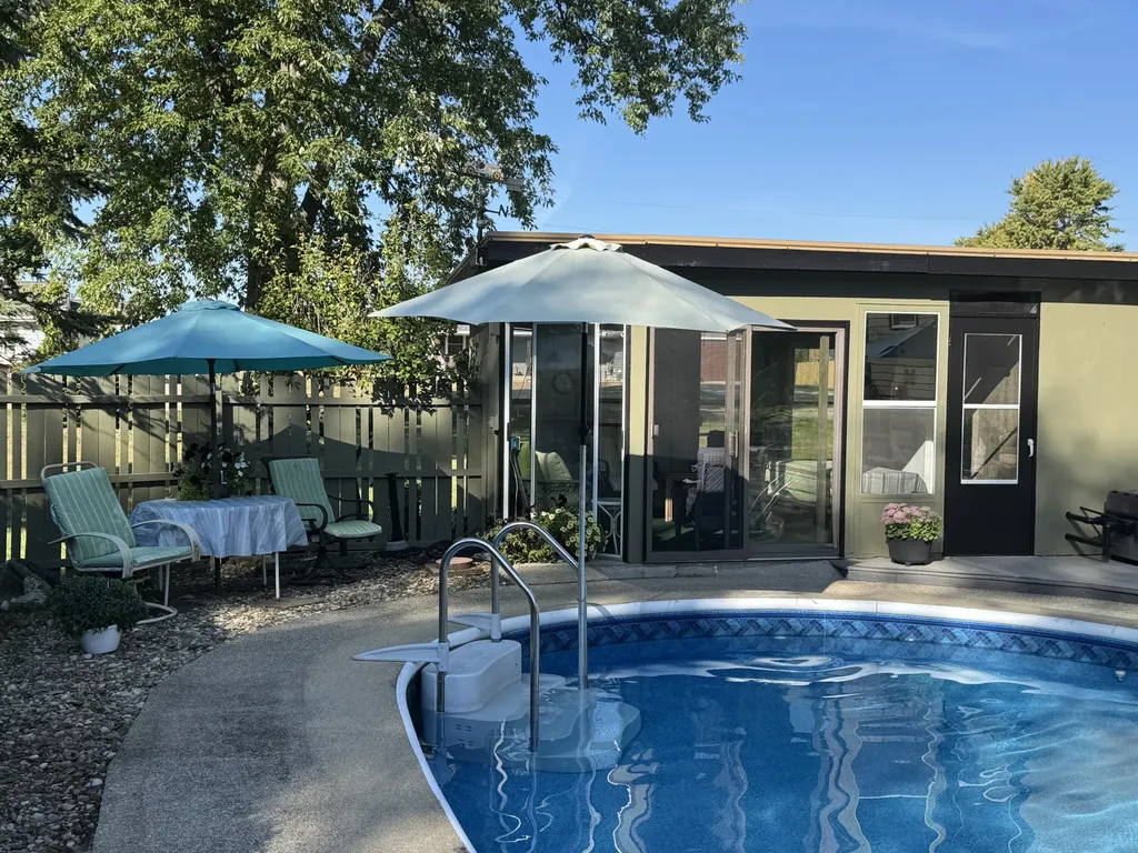 27201 Stuart Street Edwardsburg Village MI 49112