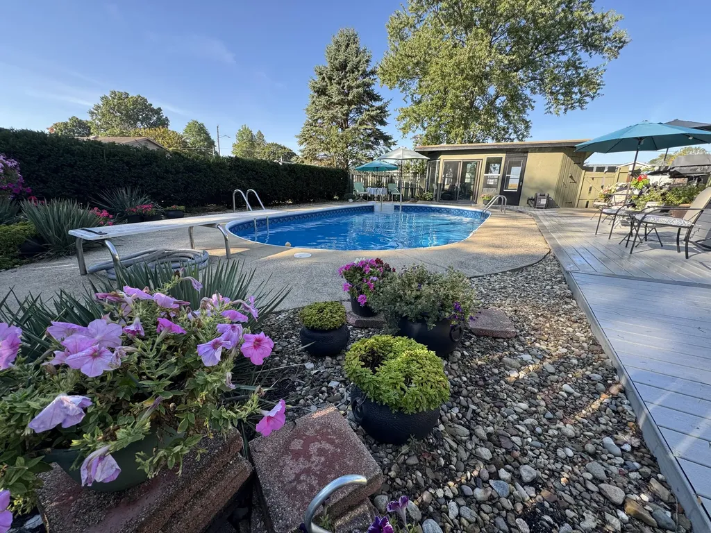 27201 Stuart Street Edwardsburg Village MI 49112
