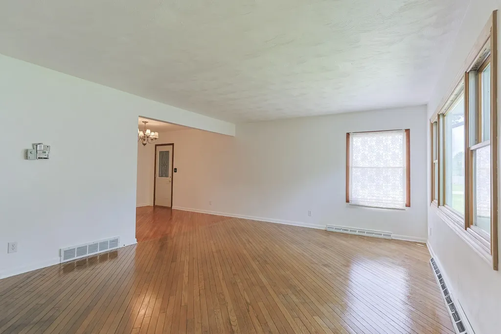 27201 Stuart Street Edwardsburg Village MI 49112