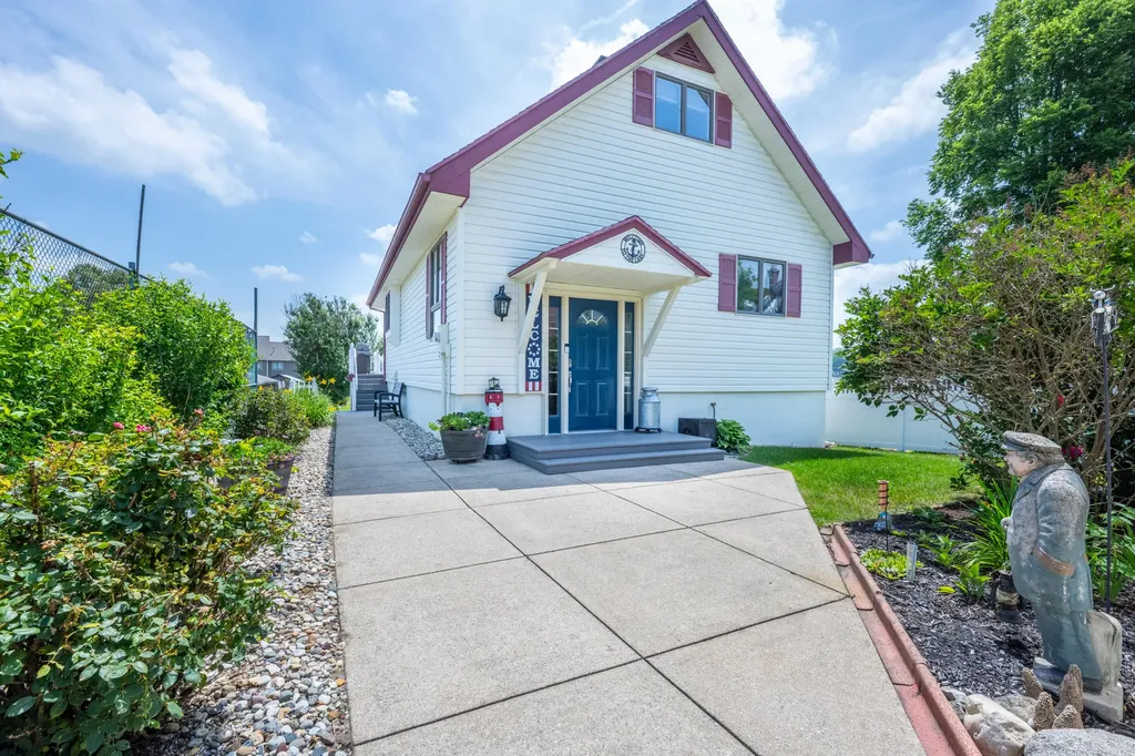 5791 Beech Street Coloma Charter Township MI 49038