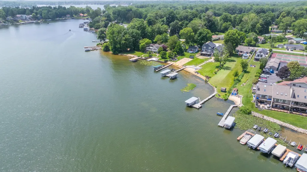 5791 Beech Street Coloma Charter Township MI 49038