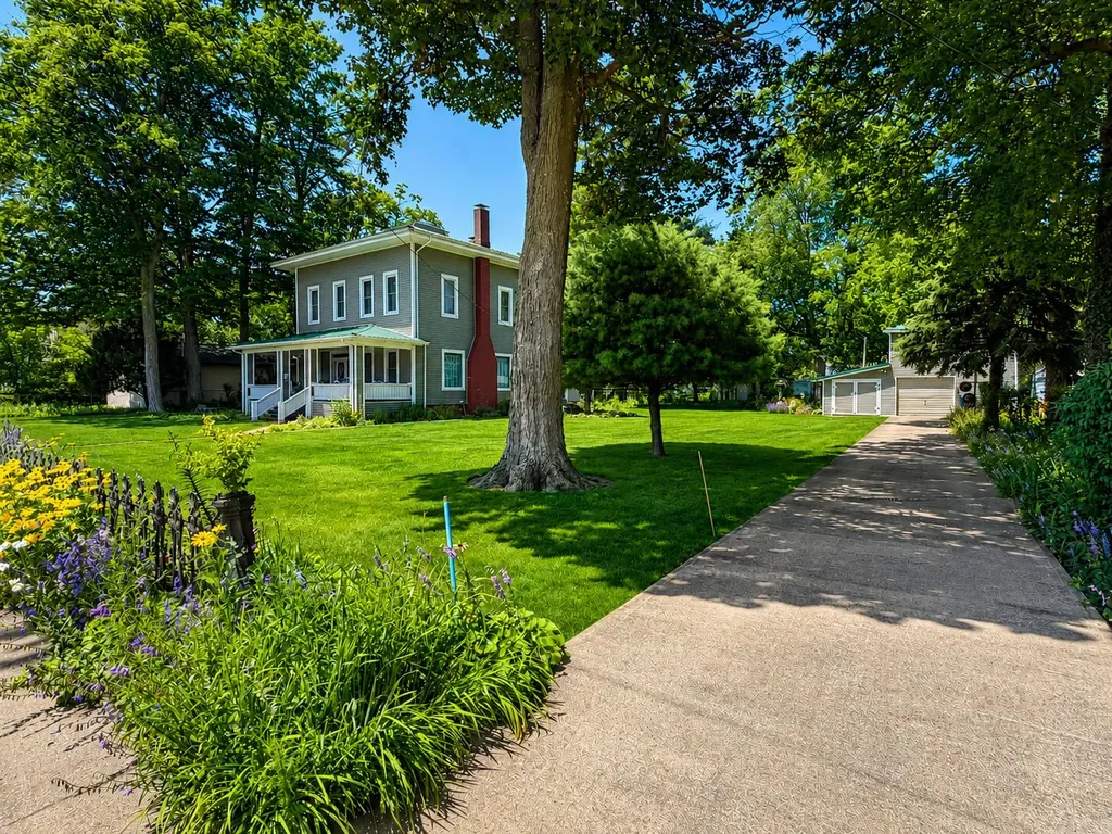 116 W Sherwood Street Decatur Village MI 49045