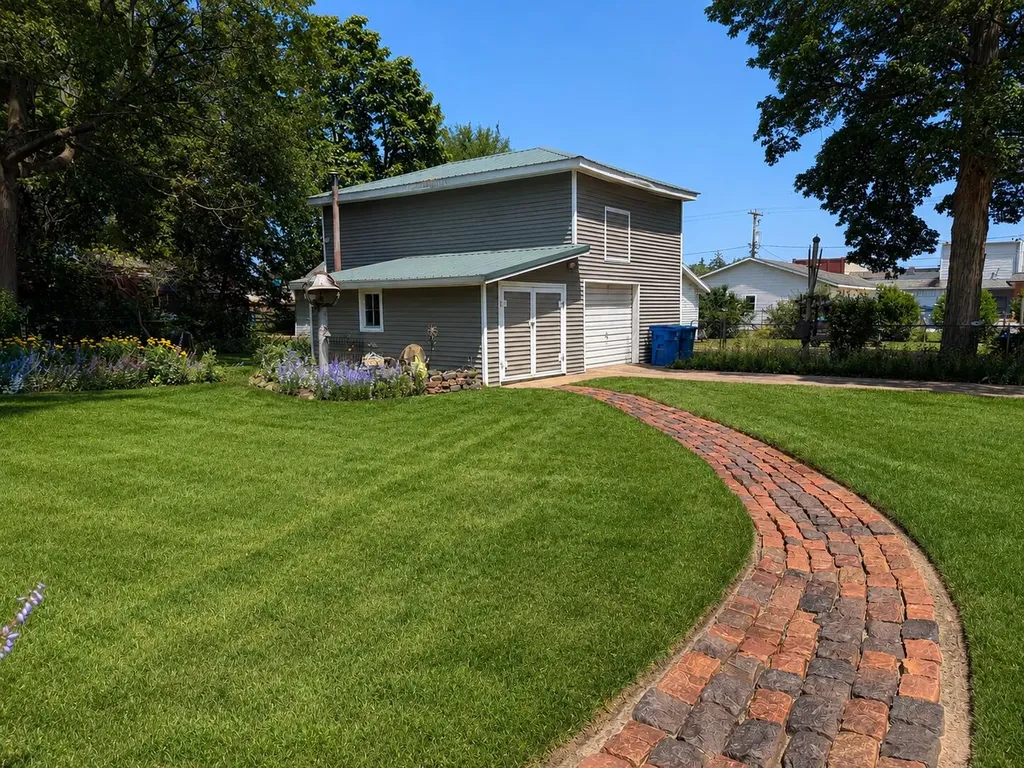 116 W Sherwood Street Decatur Village MI 49045