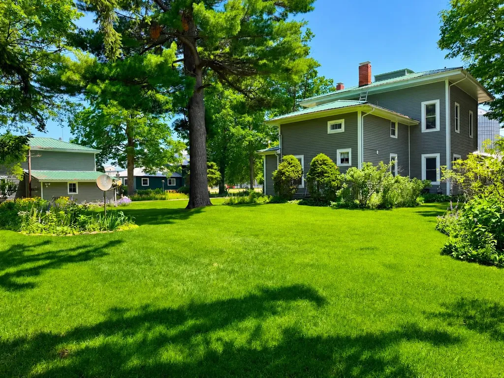 116 W Sherwood Street Decatur Village MI 49045