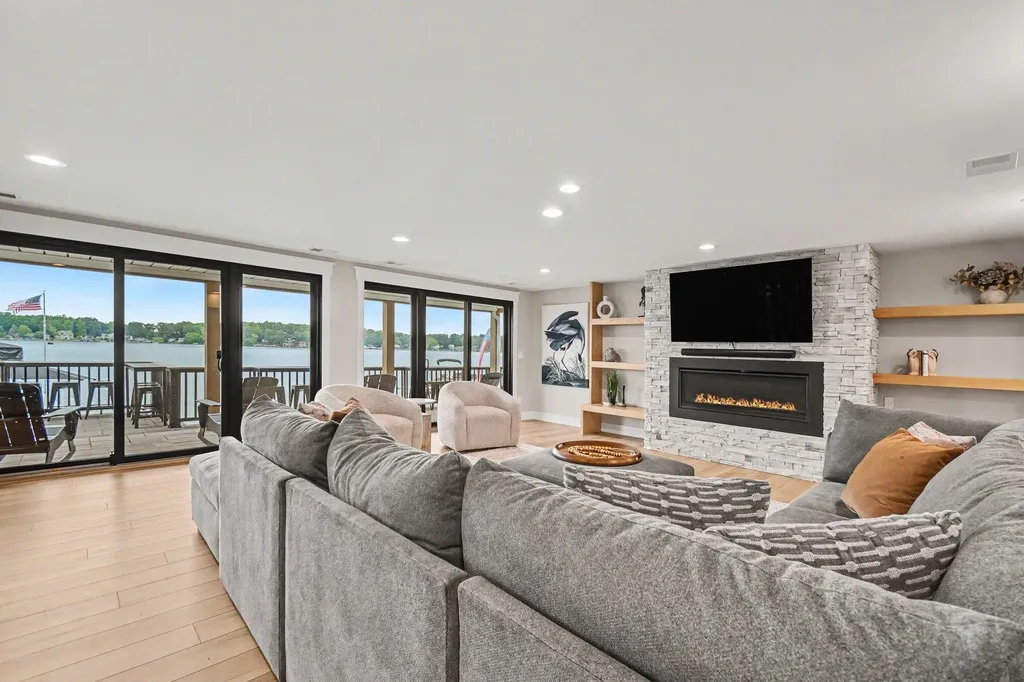 31218 Curran Beach Road Silver Creek Township MI 49047