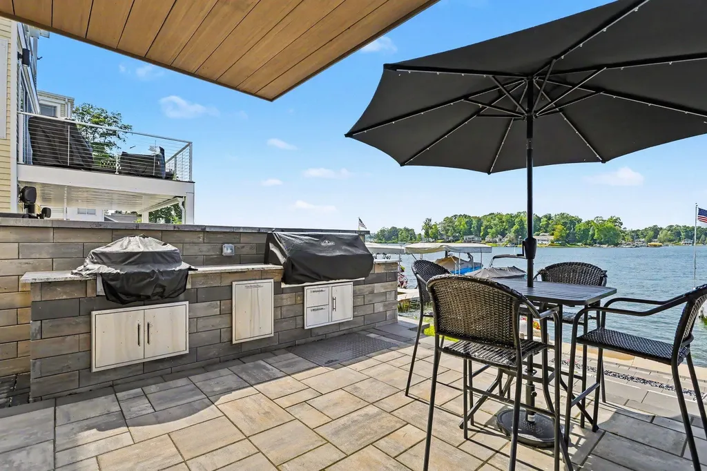 31218 Curran Beach Road Silver Creek Township MI 49047