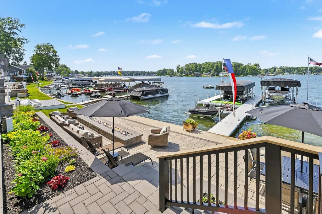 31218 Curran Beach Road Silver Creek Township MI 49047