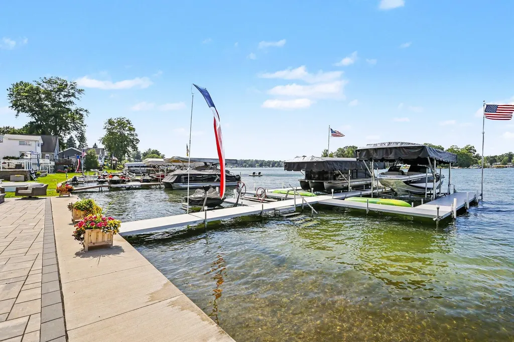 31218 Curran Beach Road Silver Creek Township MI 49047