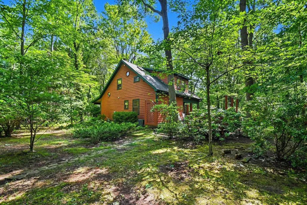 13189 Three Oaks Road Chikaming Township MI 49125