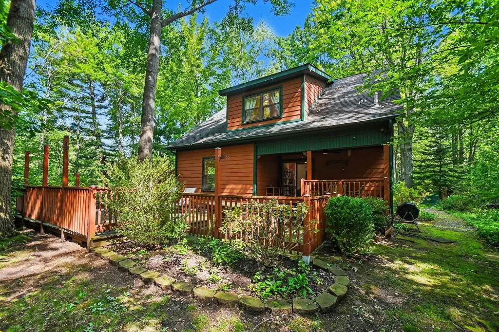 13189 Three Oaks Road Chikaming Township MI 49125