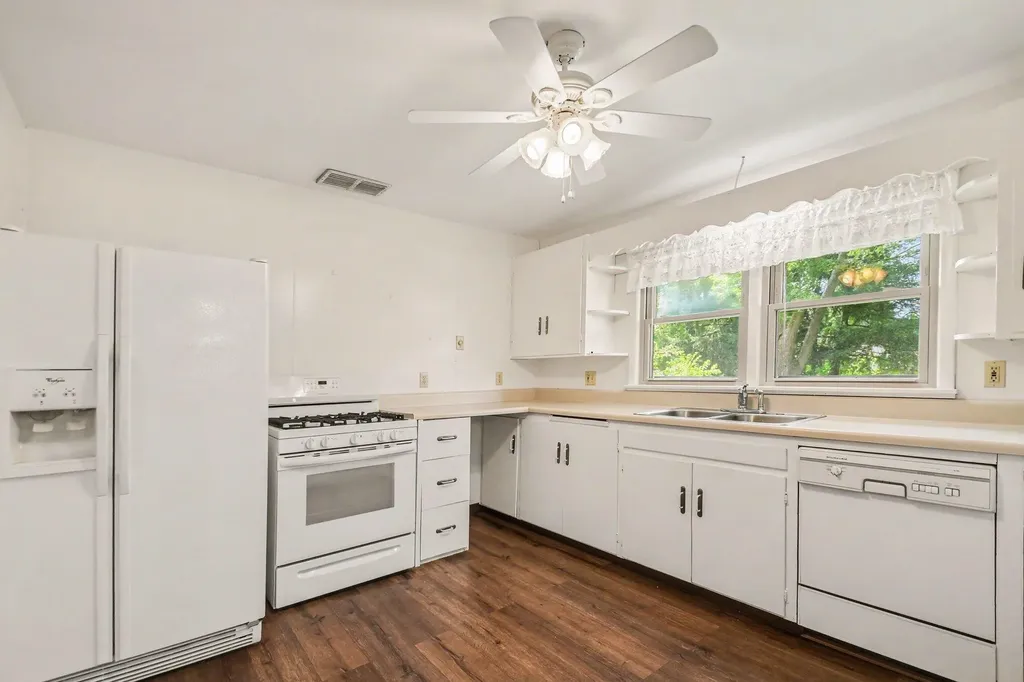 2176 Truman Drive Benton Charter Township MI 49022