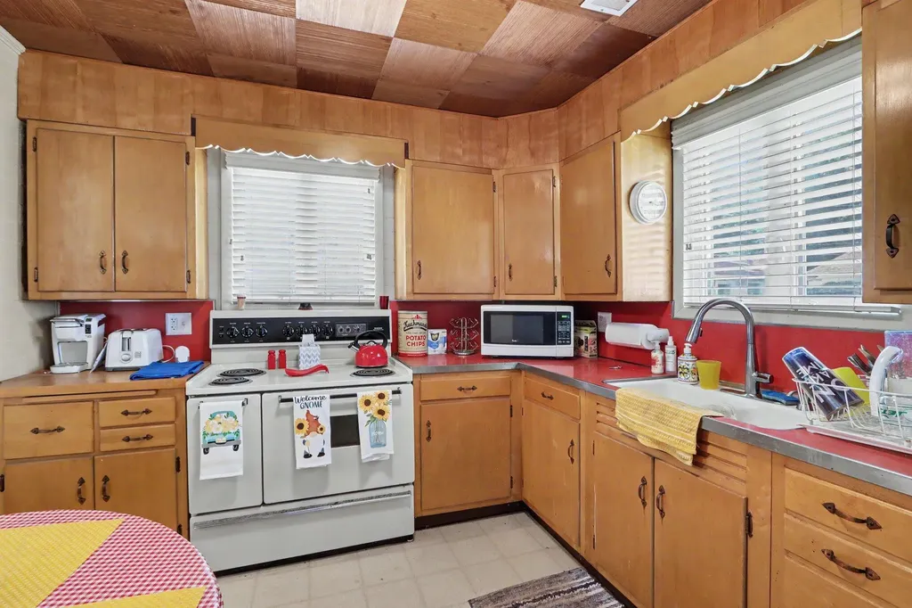 11169 Lakeshore Drive Fabius Township MI 49093