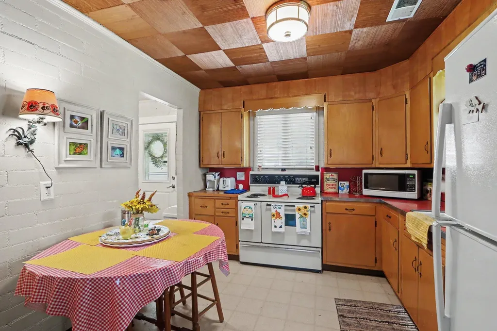 11169 Lakeshore Drive Fabius Township MI 49093