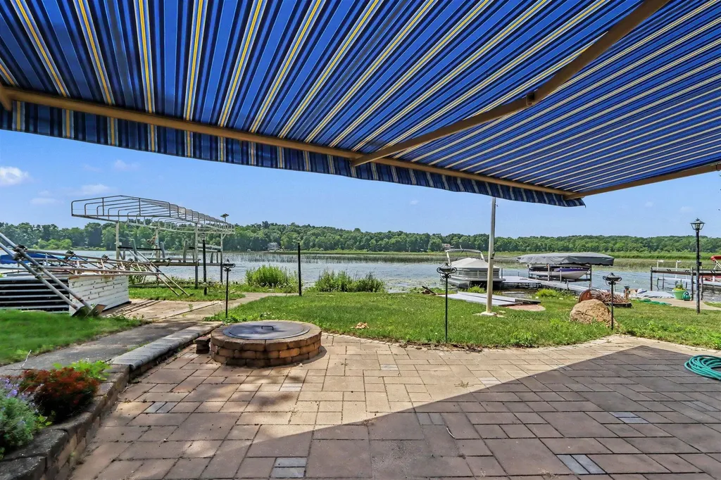 11169 Lakeshore Drive Fabius Township MI 49093