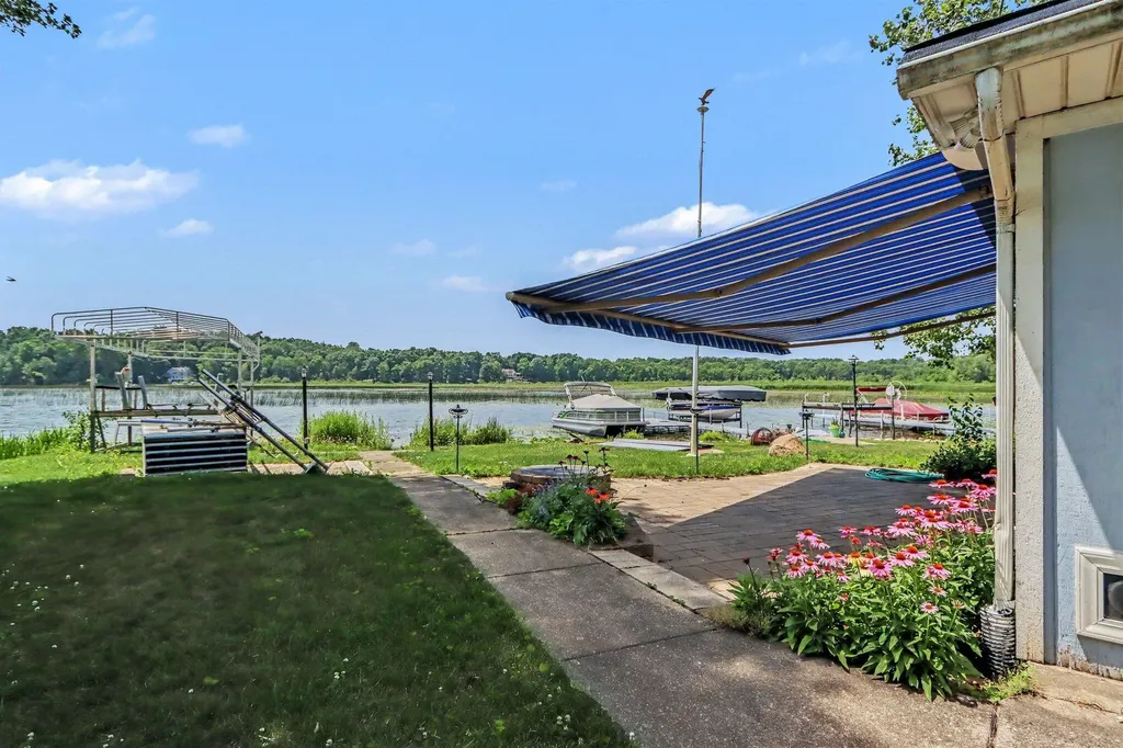 11169 Lakeshore Drive Fabius Township MI 49093