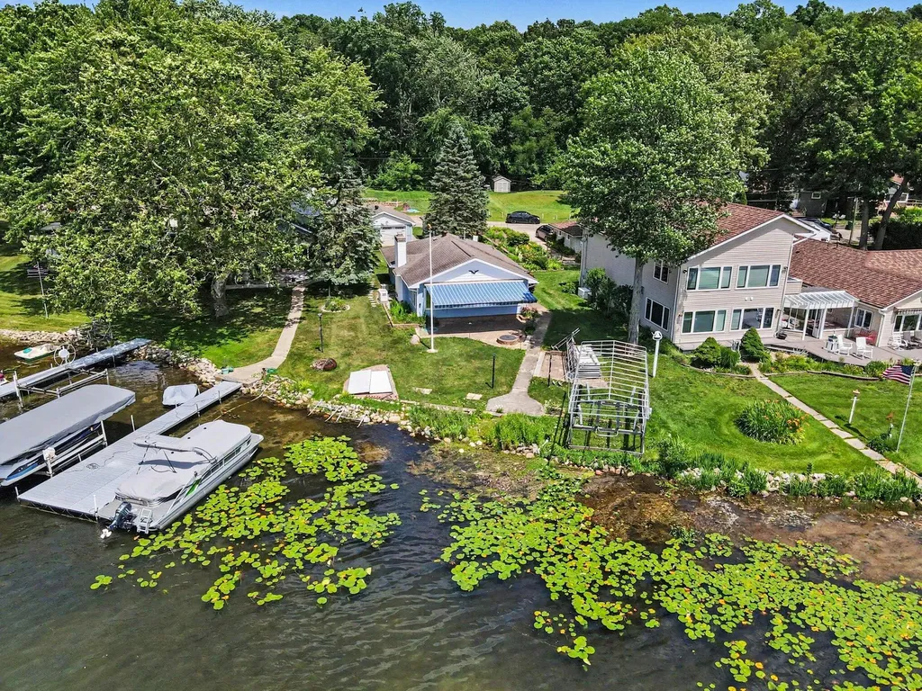 11169 Lakeshore Drive Fabius Township MI 49093