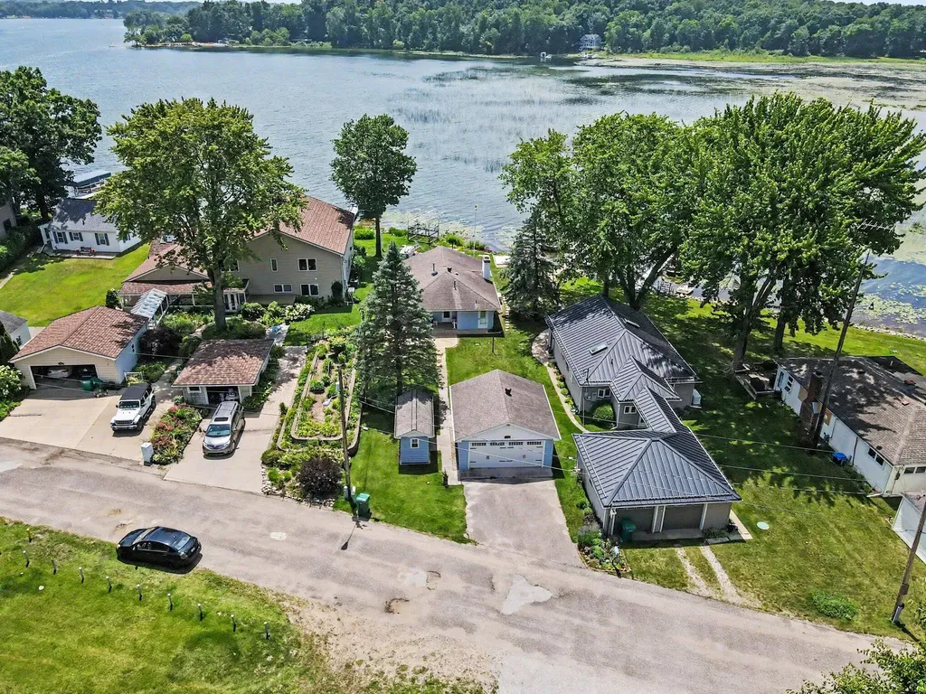 11169 Lakeshore Drive Fabius Township MI 49093