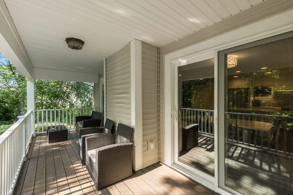 648 Francis Street Saugatuck City MI 49453