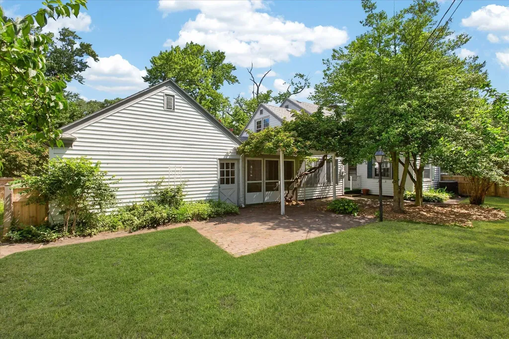 232 N Sunnybank Road St. Joseph City MI 49085