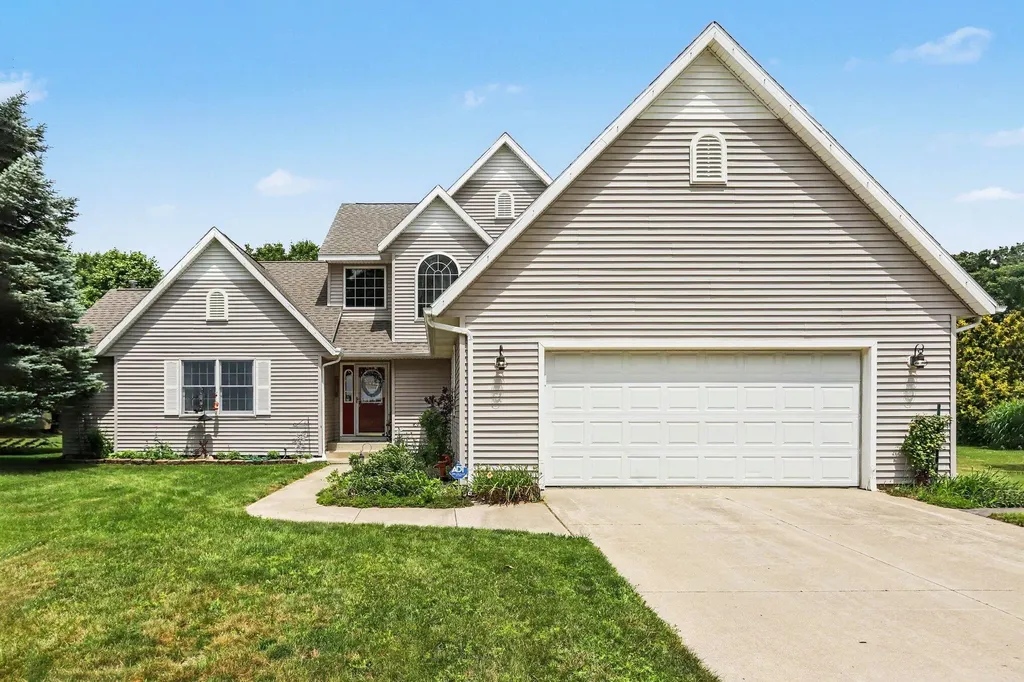 17704 Moorepark Road Park Township MI 49093