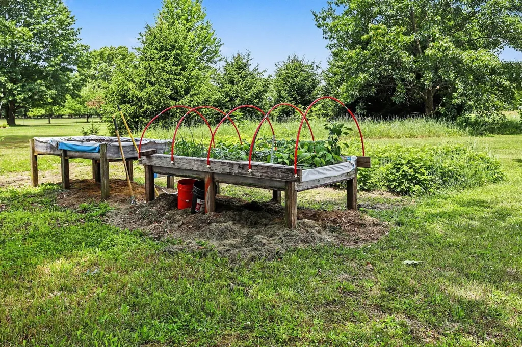 17704 Moorepark Road Park Township MI 49093