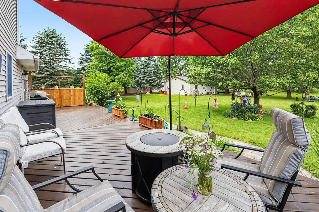 17704 Moorepark Road Park Township MI 49093
