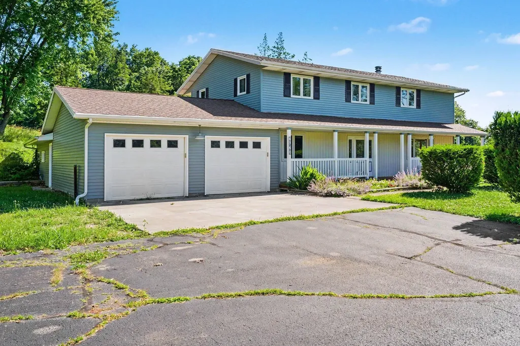 4761 E Arrowhead Drive Oronoko Charter Township MI 49103