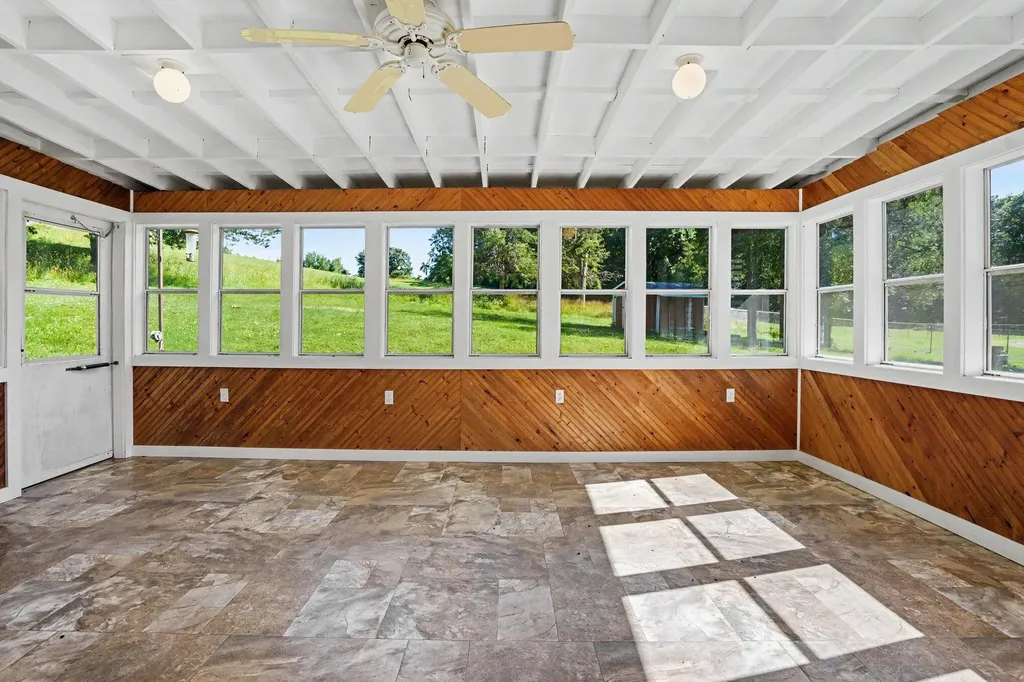4761 E Arrowhead Drive Oronoko Charter Township MI 49103