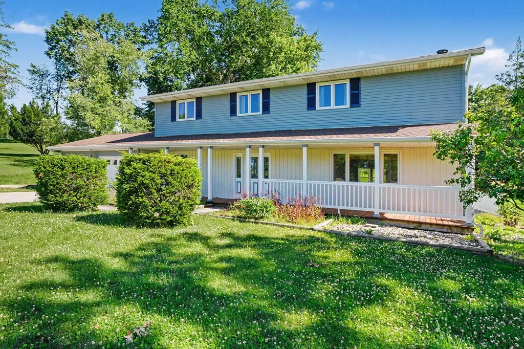4761 E Arrowhead Drive Oronoko Charter Township MI 49103