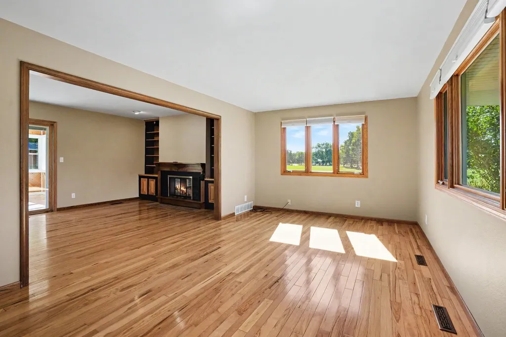 4761 E Arrowhead Drive Oronoko Charter Township MI 49103