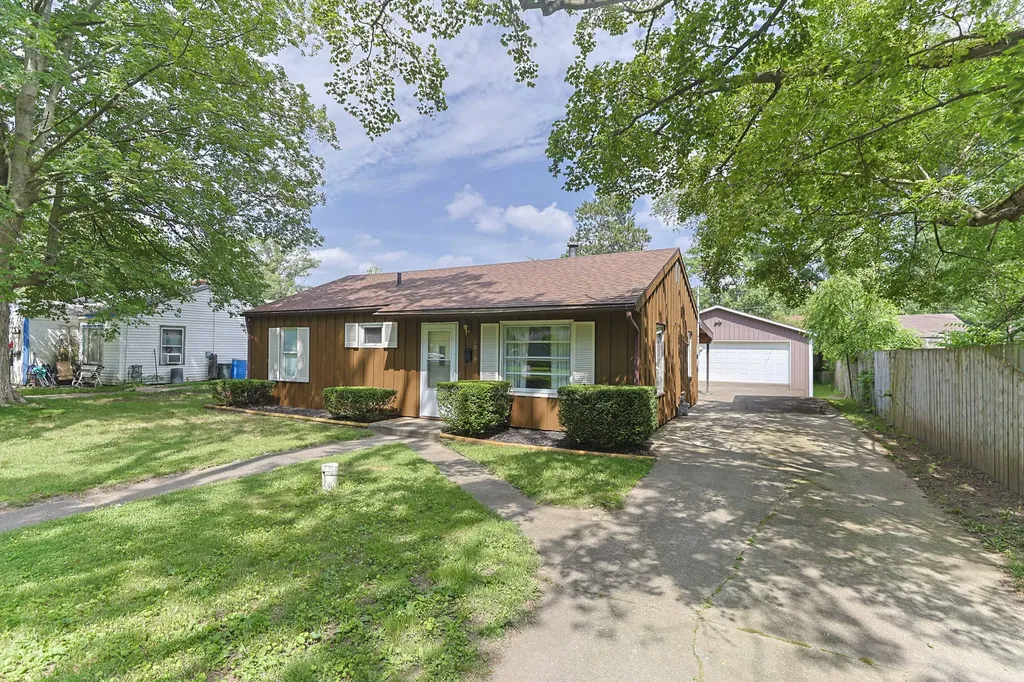 2029 Lewis Drive Niles Township MI 49120