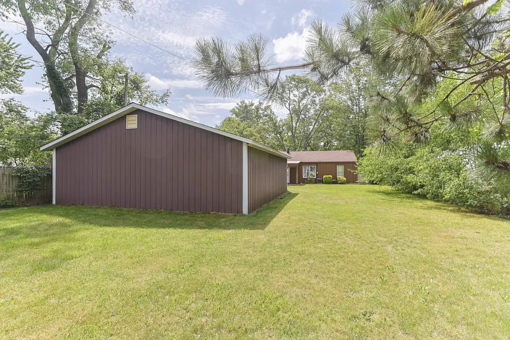 2029 Lewis Drive Niles Township MI 49120