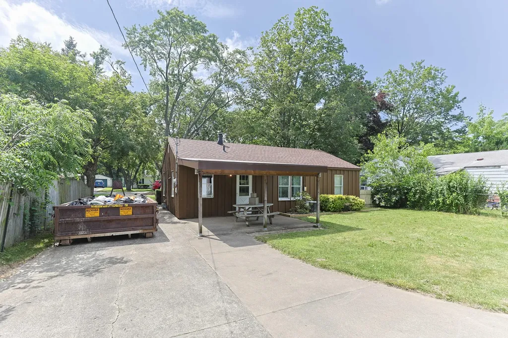 2029 Lewis Drive Niles Township MI 49120