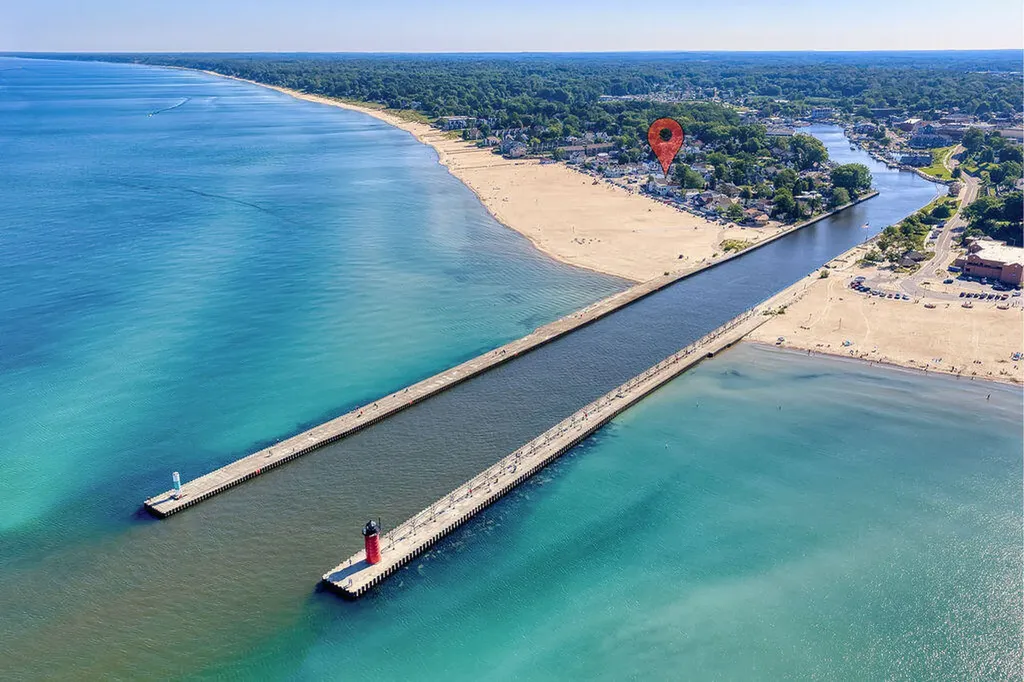 34 Lake Shore Drive South Haven City MI 49090